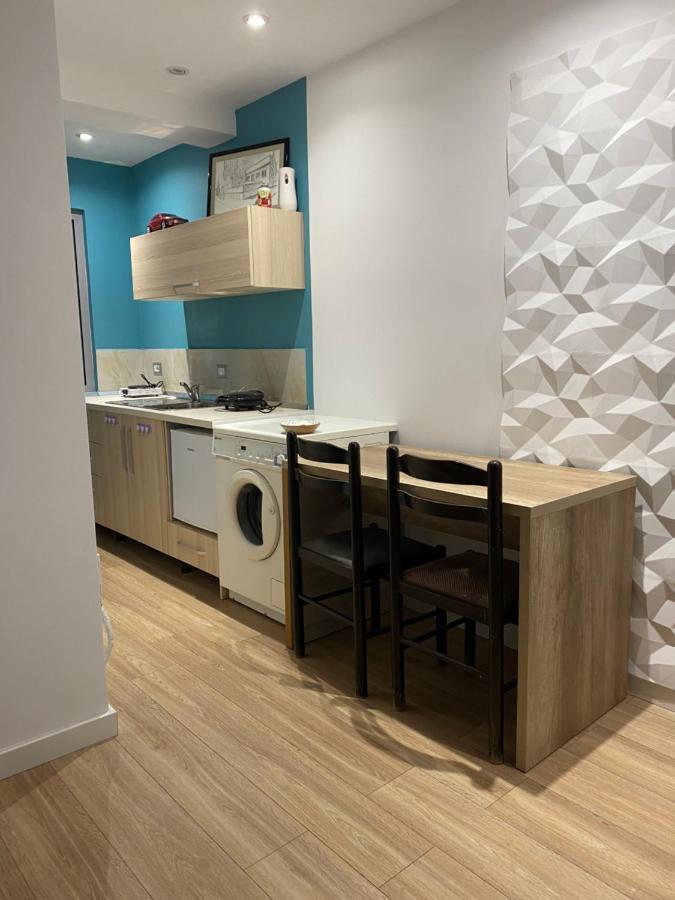 Arier Space Apartment Fier Bagian luar foto